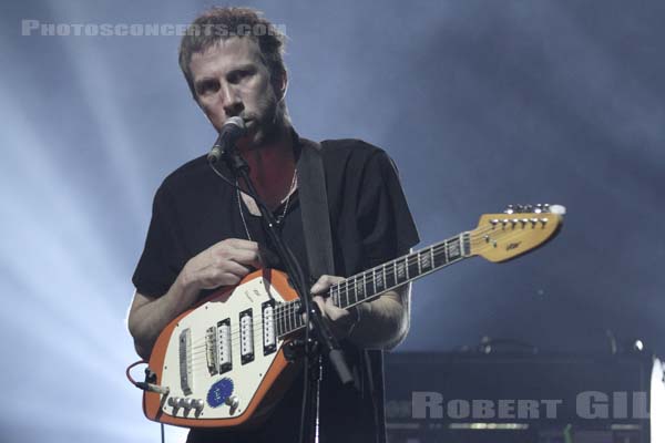 IS TROPICAL - 2015-10-16 - PARIS - La Cigale - 